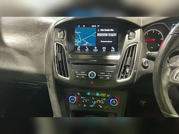 Used Ford Focus 2017 for sale - 77396459: Photo