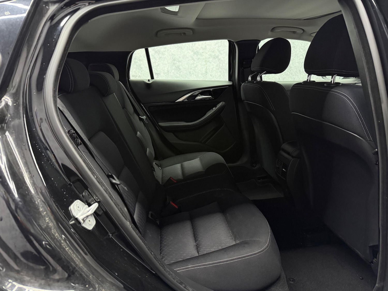 Used Infiniti QX30 2018 for sale - 78058957: Photo 5