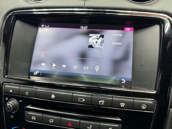 Used Jaguar XJ 2016 for sale - 73487257: Photo 12