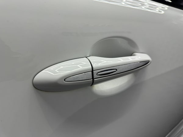 Used Jaguar XJ 2016 for sale - 73487257: Photo 32