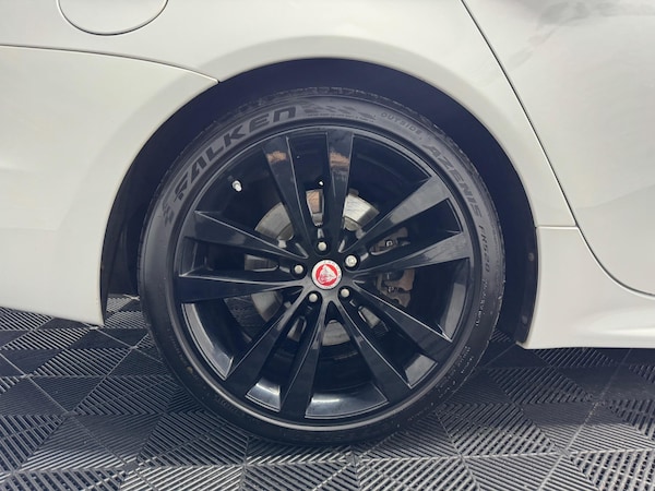 Used Jaguar XJ 2016 for sale - 73487257: Photo 37