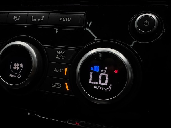 Used Land Rover Discovery 2017 for sale - 74686866: Photo 26