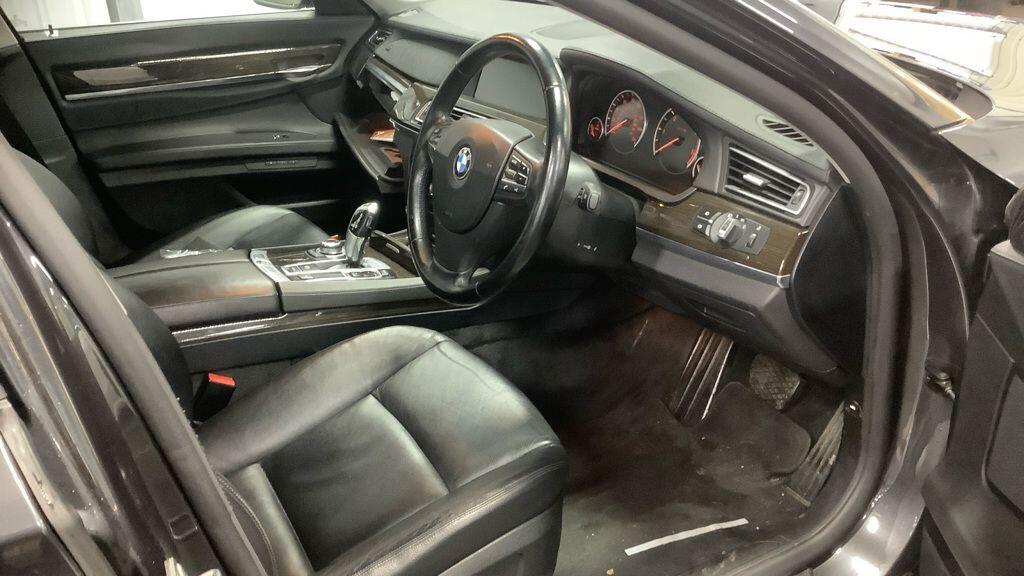 Used BMW 7 Series 2011 for sale - 77215703: Photo 2