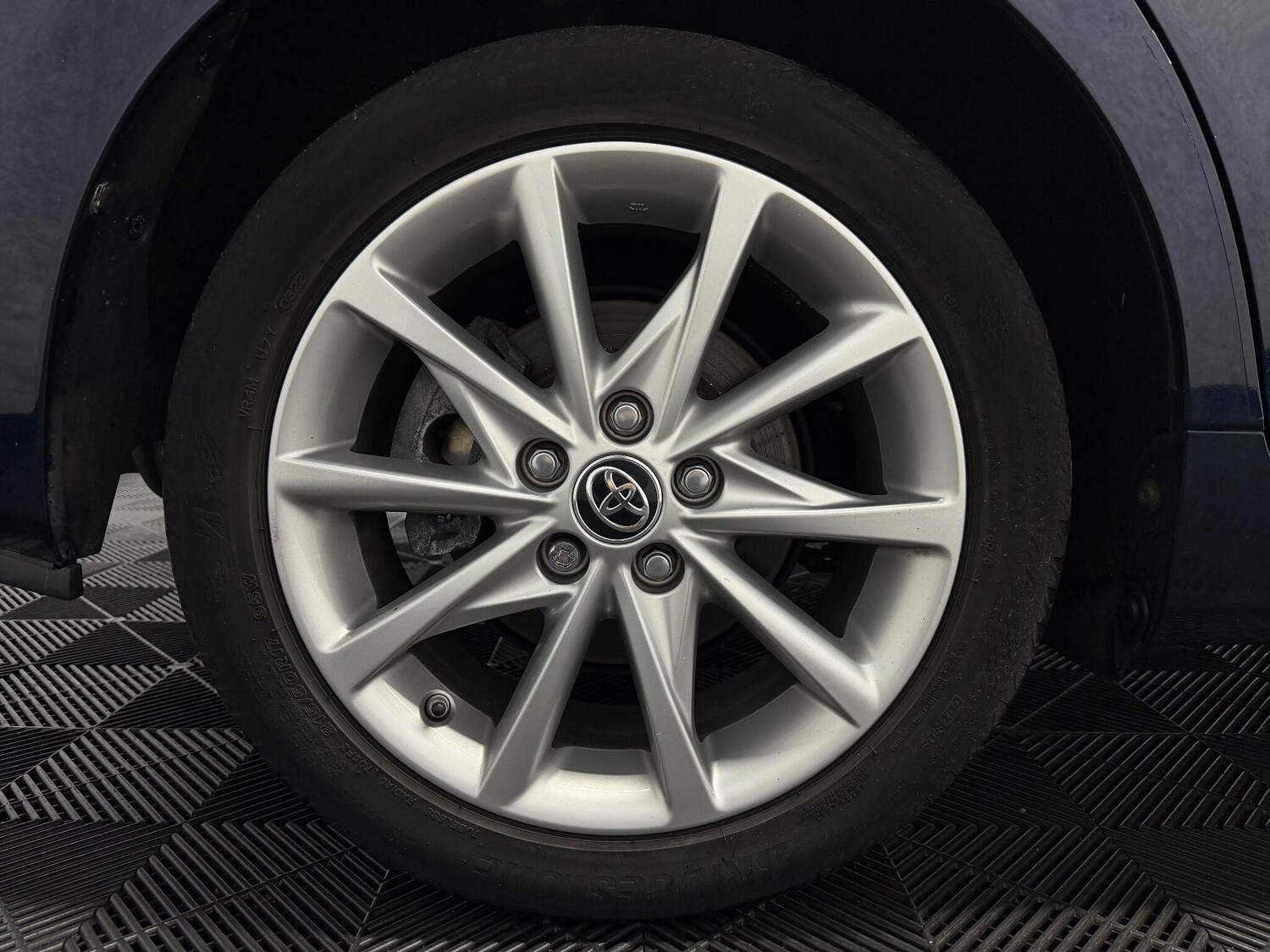 Used Toyota Prius+ 2019 for sale - 78058396: Photo 28