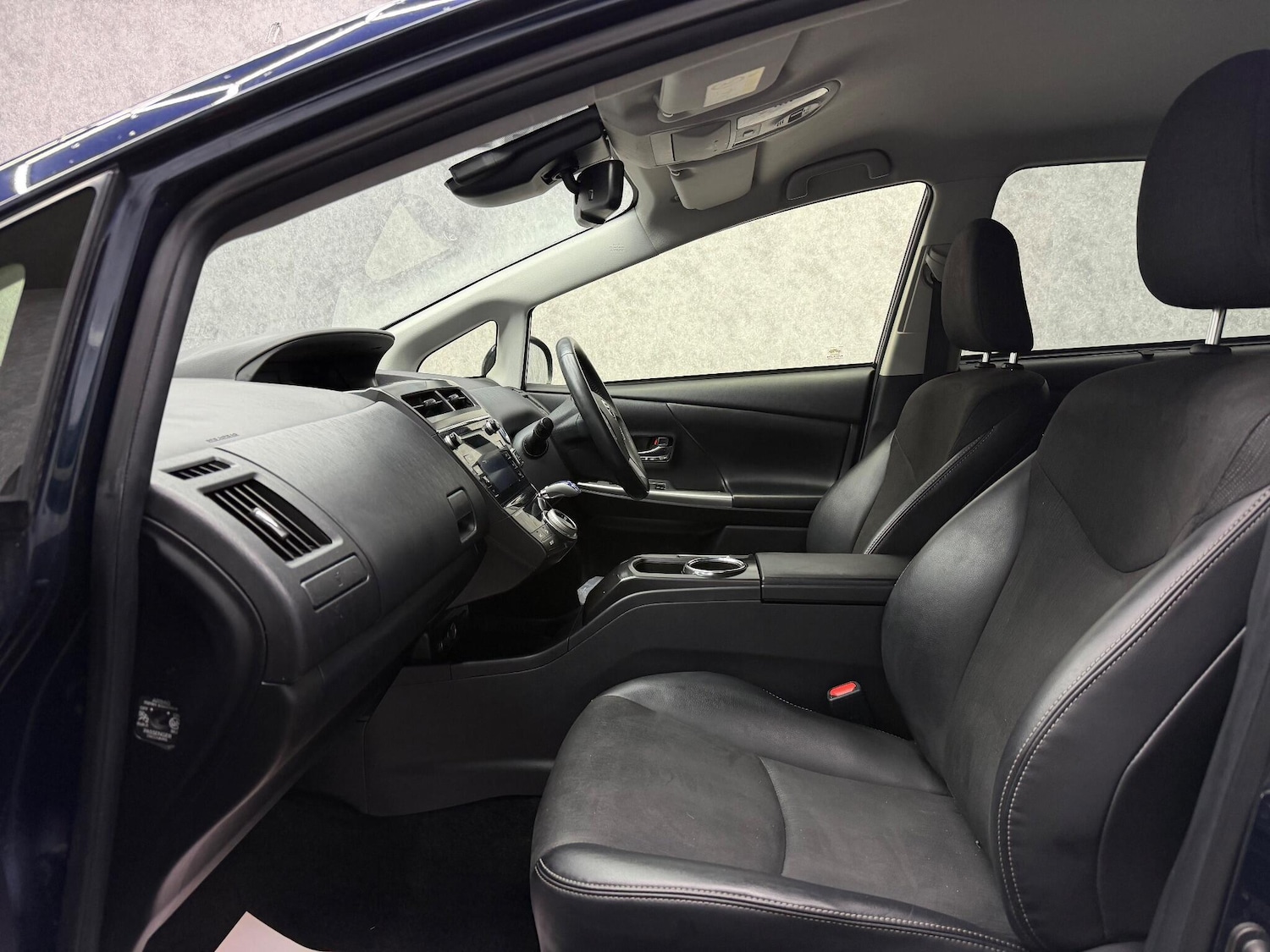 Used Toyota Prius+ 2019 for sale - 78058396: Photo 3