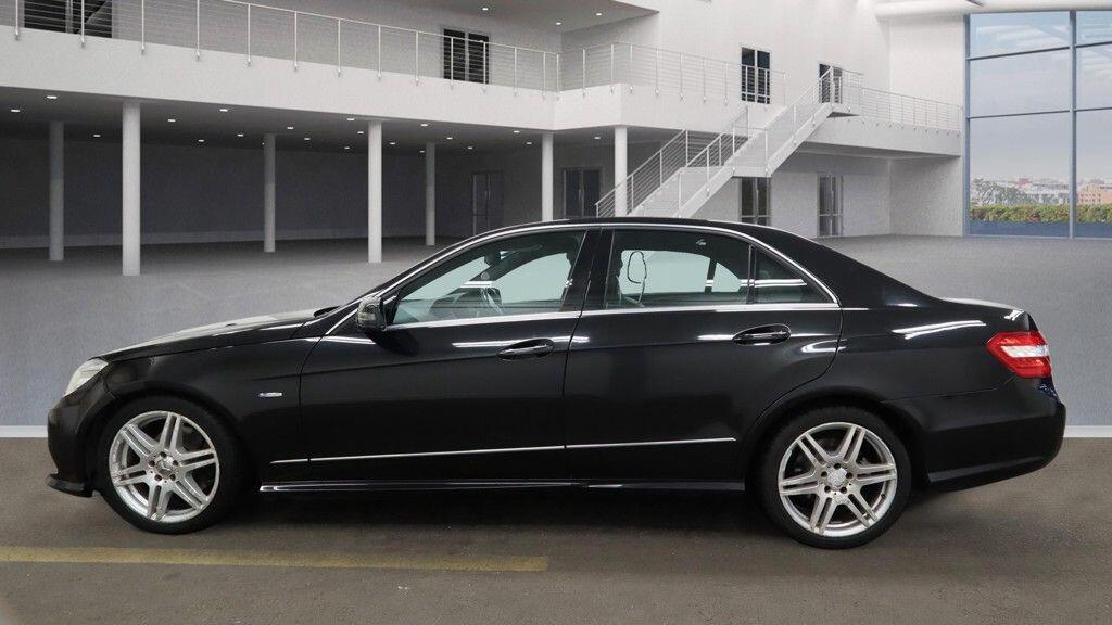 Used Mercedes-Benz E Class 2010 for sale - 77400396: Photo 10