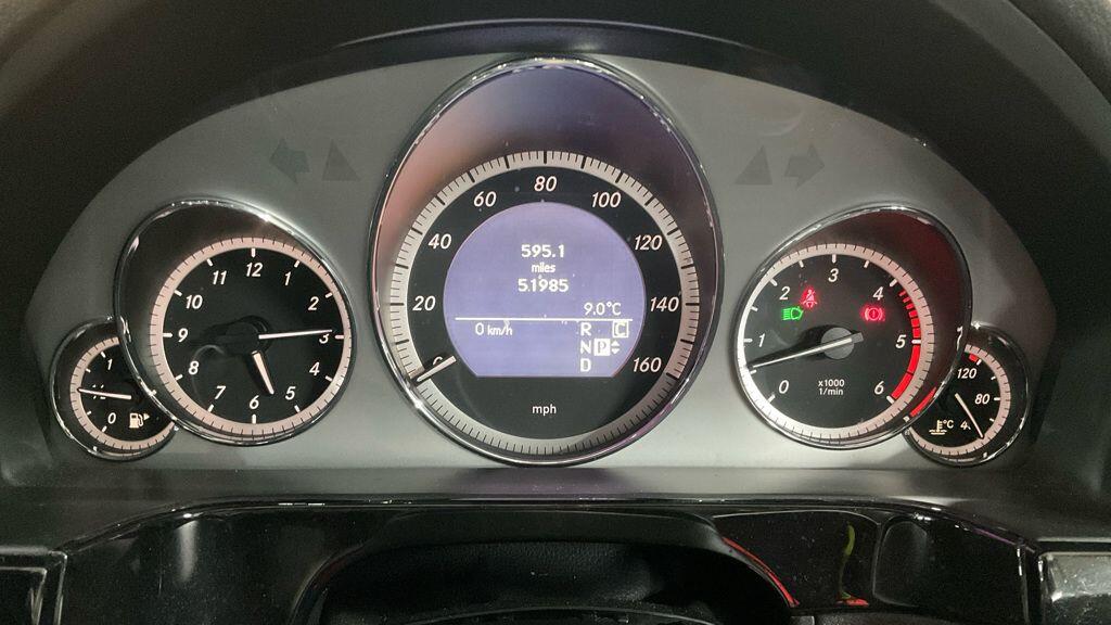 Used Mercedes-Benz E Class 2010 for sale - 77400396: Photo 5