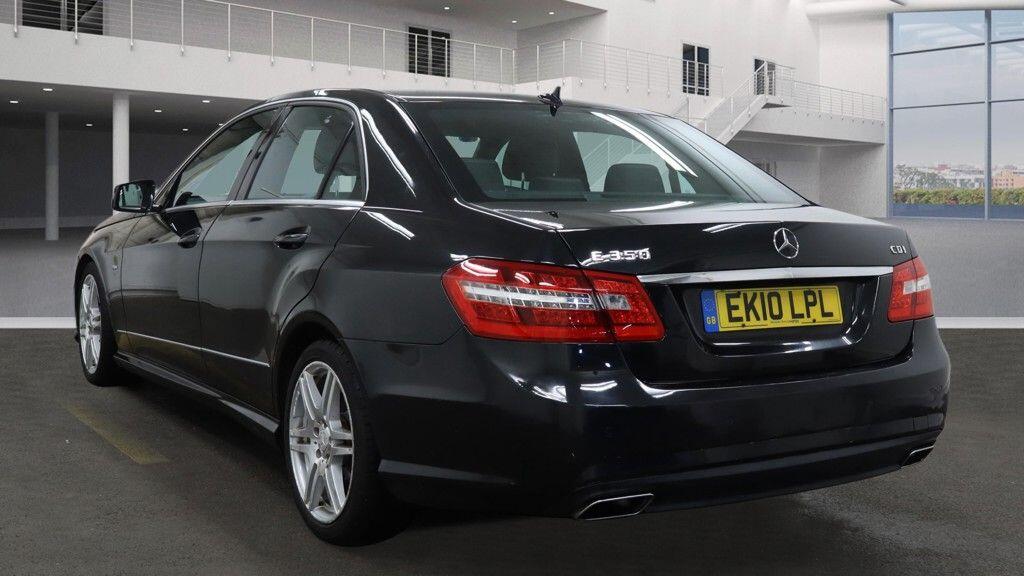 Used Mercedes-Benz E Class 2010 for sale - 77400396: Photo 6