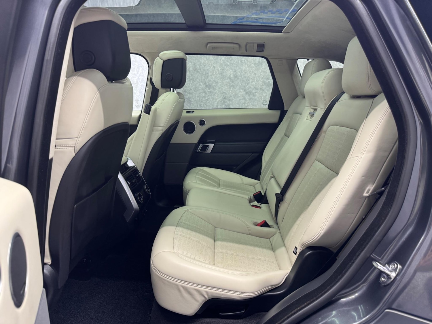 Used Land Rover Range Rover Sport 2019 for sale - 77162927: Photo 9