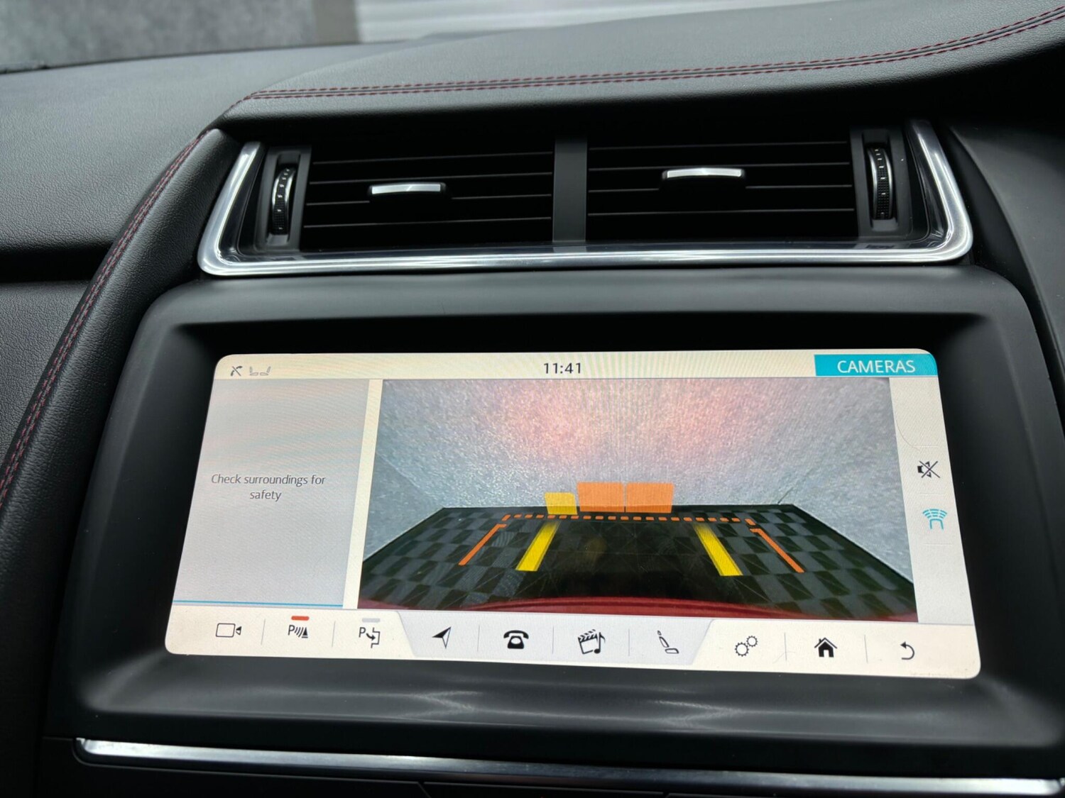 Used Jaguar E-Pace 2017 for sale - 78058864: Photo 11