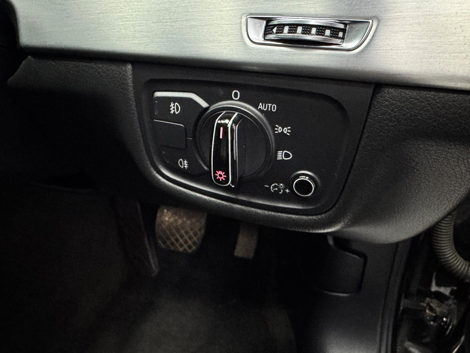 Used Audi A8 2013 for sale - 77982430: Photo 26