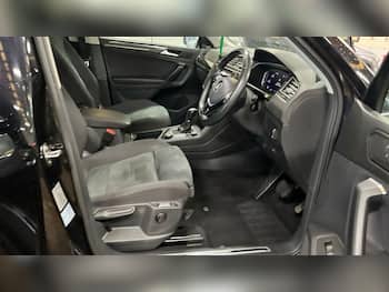 Used Volkswagen Tiguan 2019 for sale - 79664705: Photo