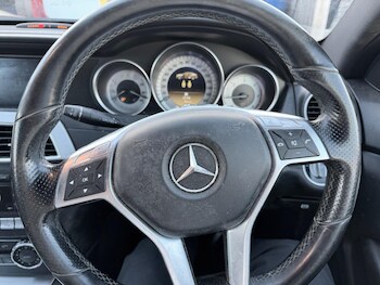 Used Mercedes-Benz C Class 2011 for sale - 77359013: Photo