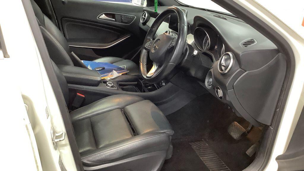 Used Mercedes-Benz GLA for sale - 77684179: Photo 2