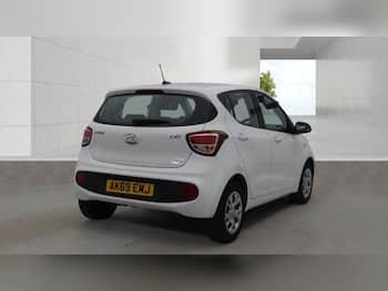 Used Hyundai i10 2019 for sale - 79846772: Photo
