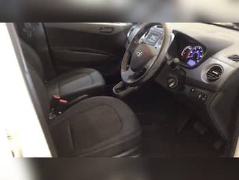 Used Hyundai i10 2019 for sale - 79846772: Photo