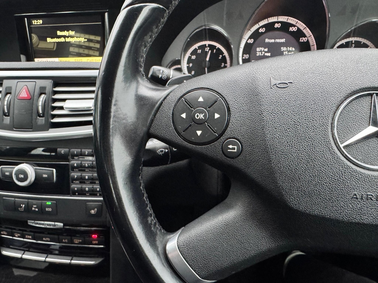 Used Mercedes-Benz E Class 2011 for sale - 76855930: Photo 13