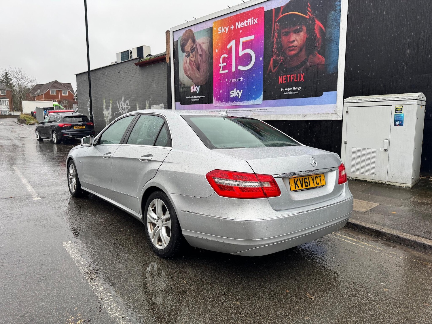 Used Mercedes-Benz E Class 2011 for sale - 76855930: Photo 6