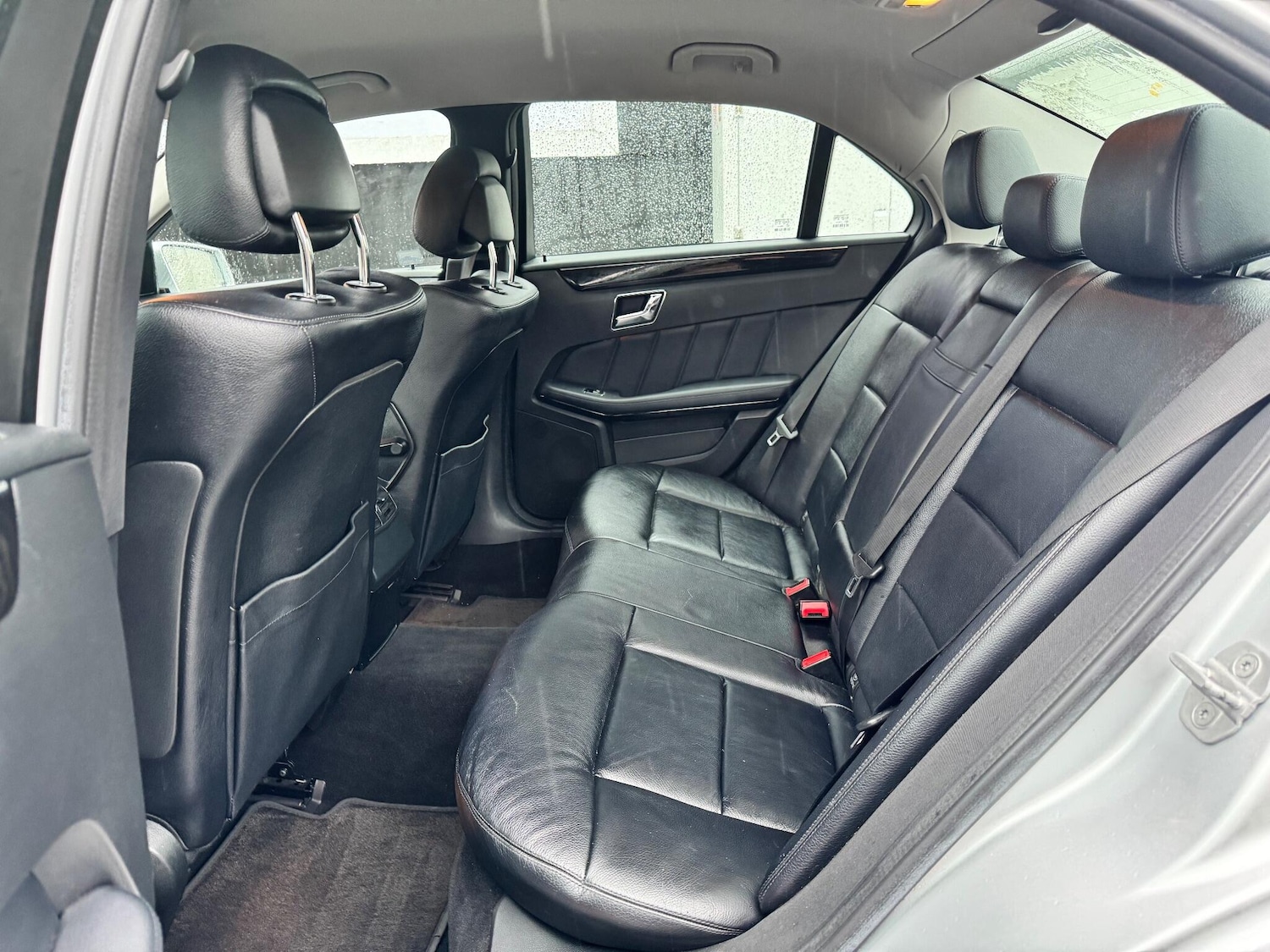 Used Mercedes-Benz E Class 2011 for sale - 76855930: Photo 7