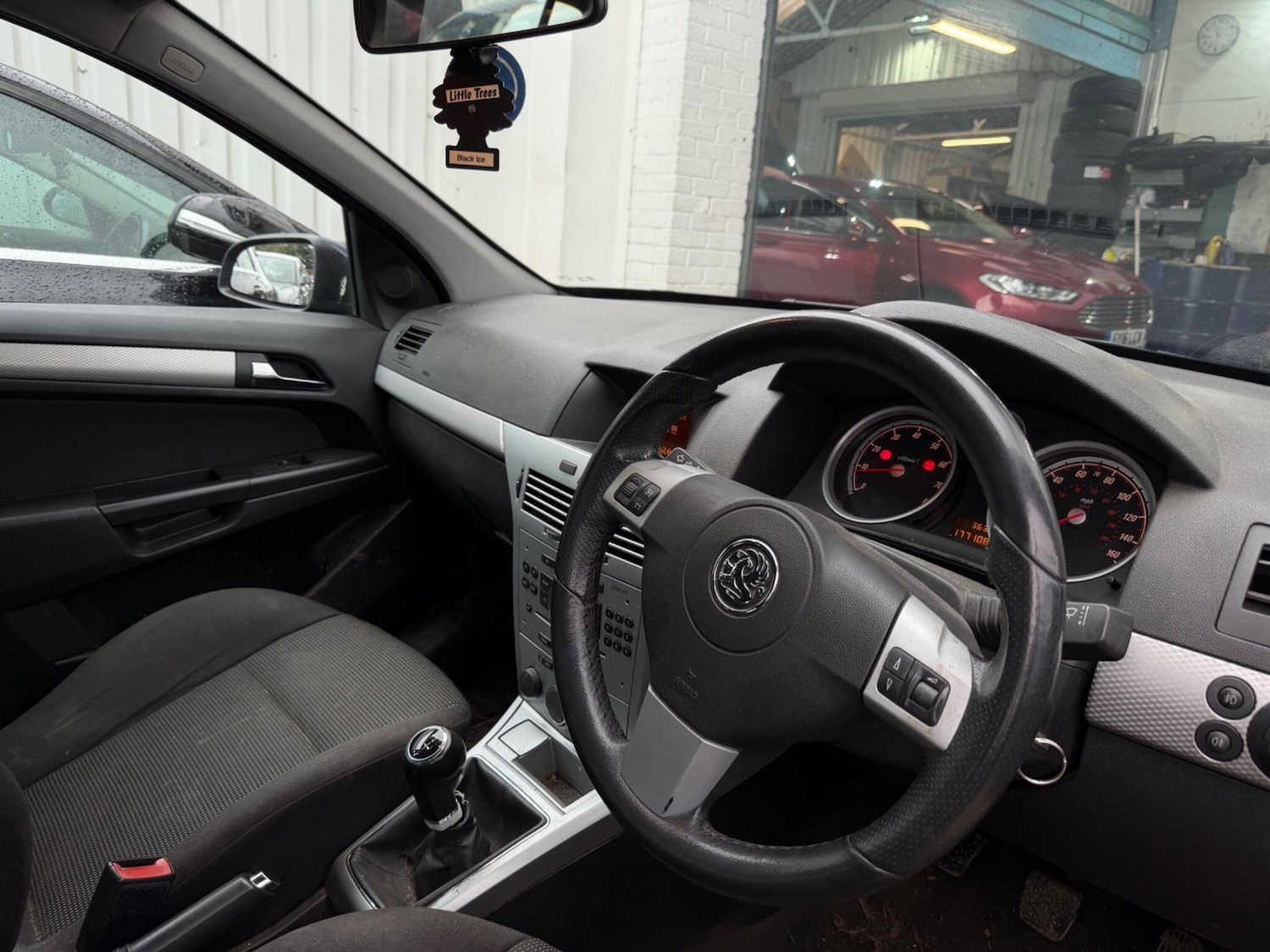 Used Vauxhall Astra 2009 for sale - 77400718: Photo 2