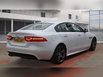 Used Jaguar XE 2017 for sale - 77682862: Photo