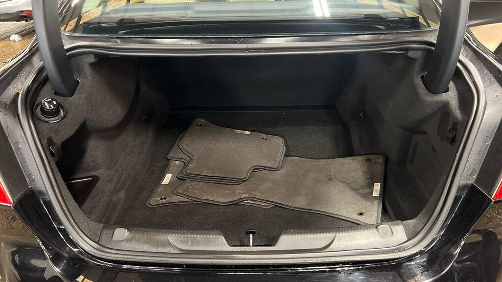 Used Jaguar XE 2015 for sale - 76472461: Photo 12