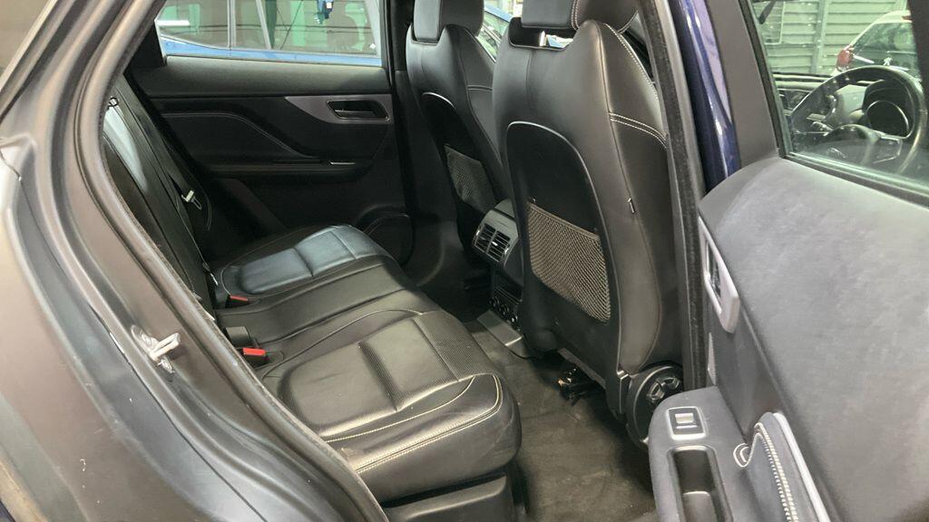 Used Jaguar F-Pace 2019 for sale - 77229396: Photo 4