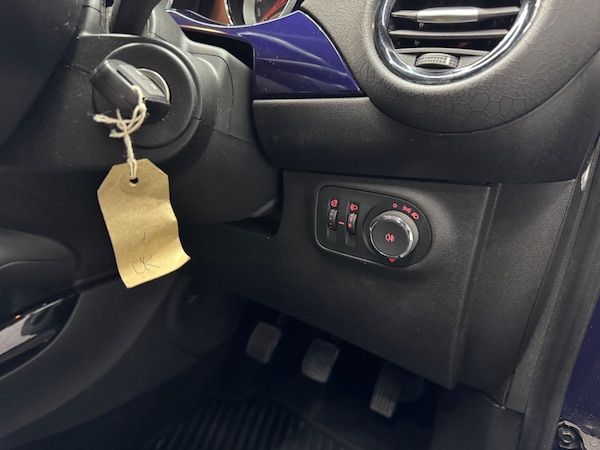 Used Vauxhall ADAM 2017 for sale - 74324510: Photo 18