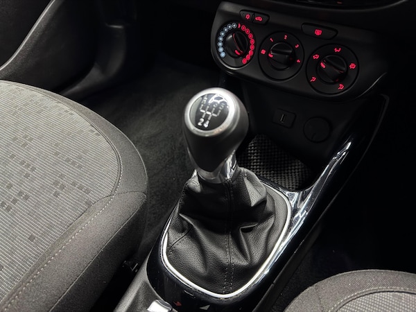 Used Vauxhall ADAM 2017 for sale - 74324510: Photo 9