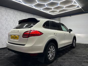 Used Porsche Cayenne 2011 for sale - 79664450: Photo