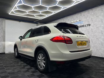 Used Porsche Cayenne 2011 for sale - 79664450: Photo