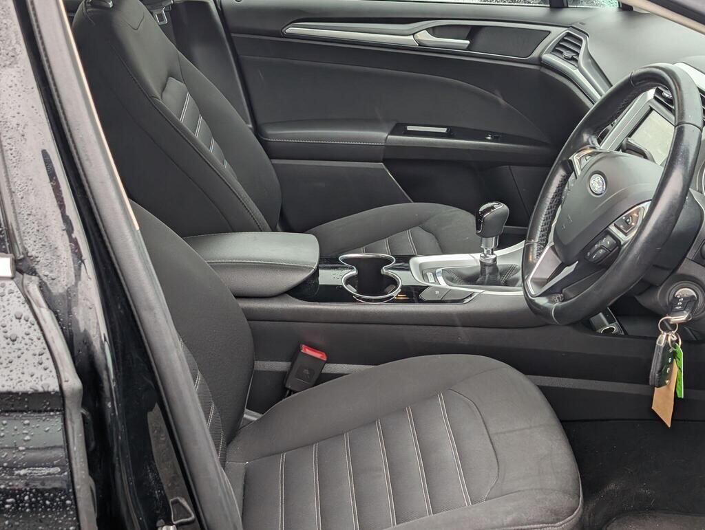 Used Ford Mondeo 2015 for sale - 77478802: Photo 2