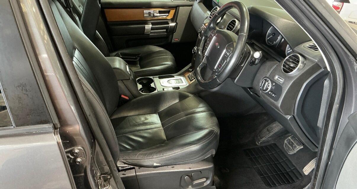 Used Land Rover Discovery 2015 for sale - 78156486: Photo 2