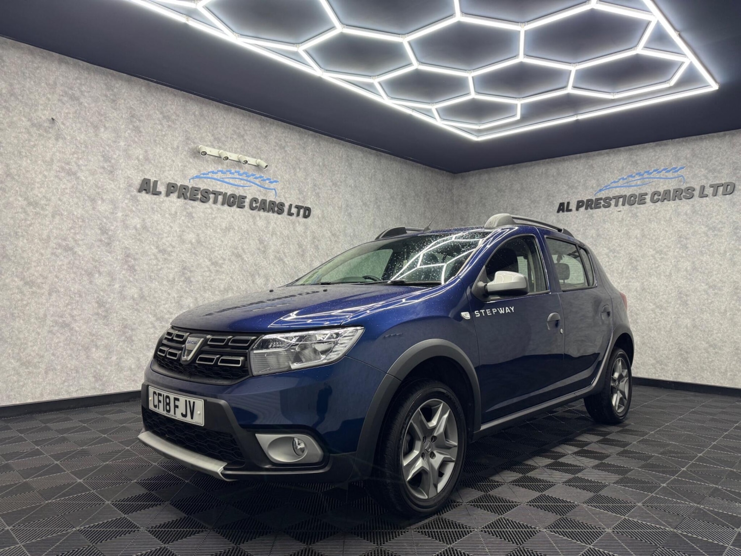 Used Dacia Sandero Stepway 2018 for sale - 76199840: Photo 1