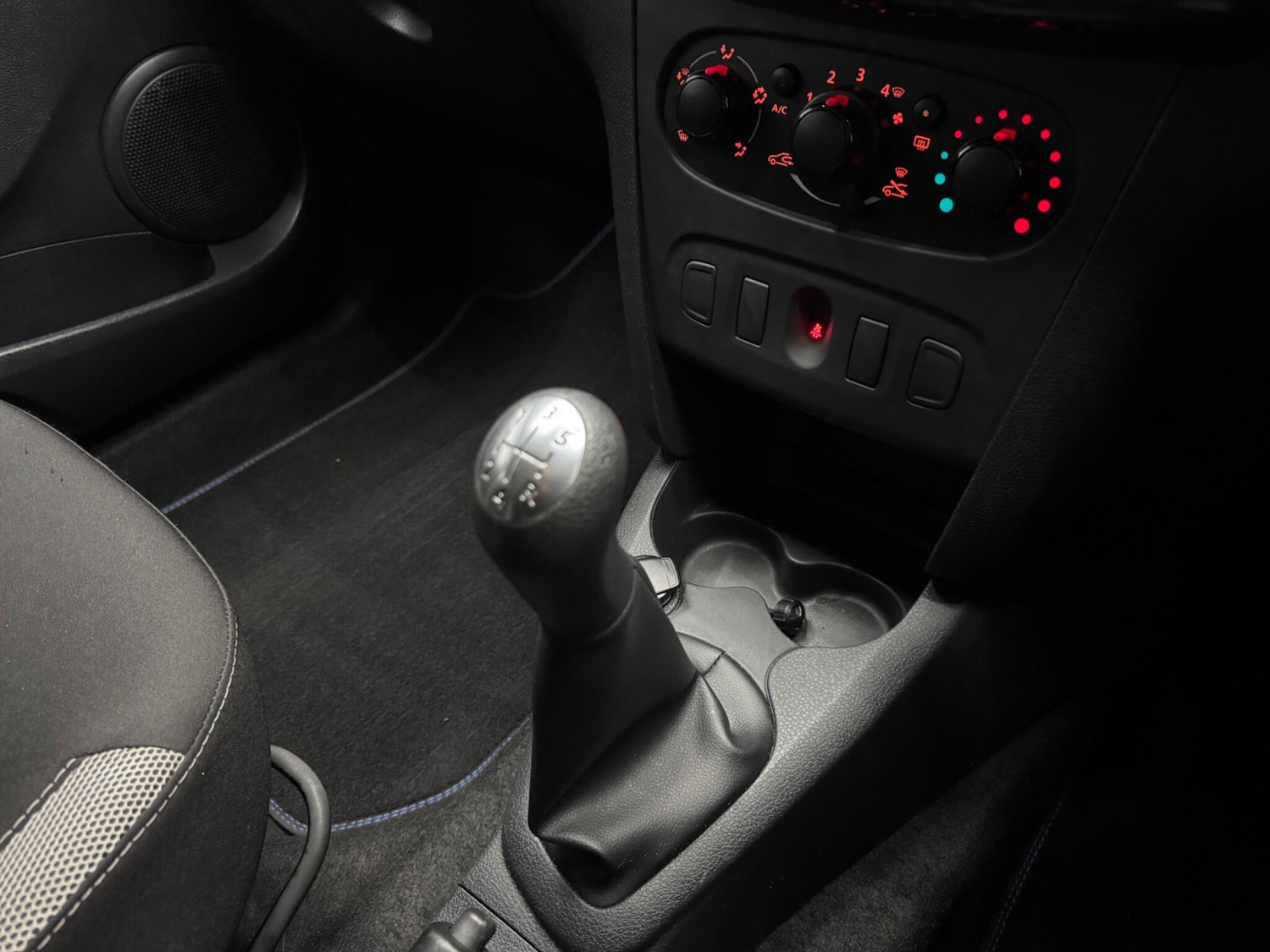 Used Dacia Sandero Stepway 2018 for sale - 76199840: Photo 10