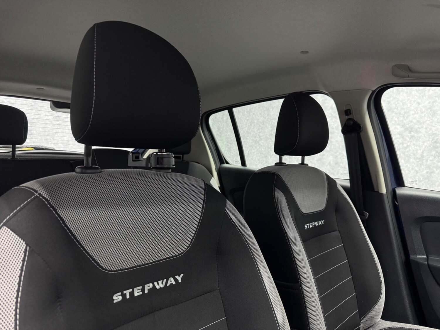 Used Dacia Sandero Stepway 2018 for sale - 76199840: Photo 5