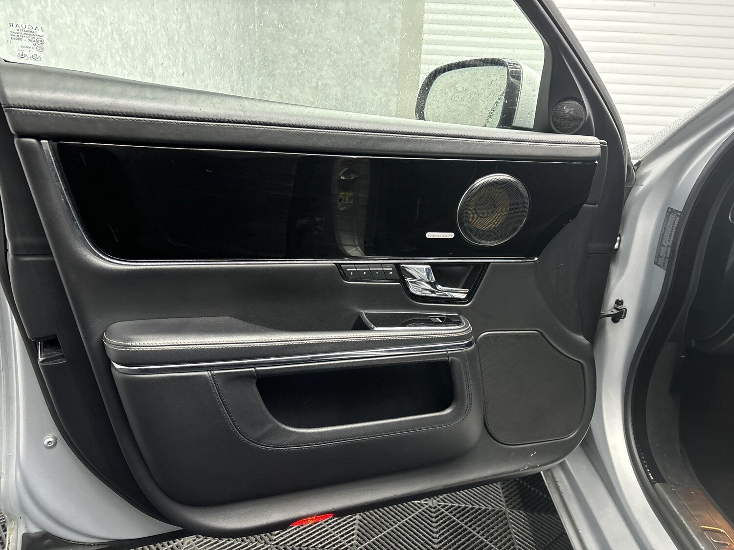 Used Jaguar XJ for sale - 78058885: Photo 25