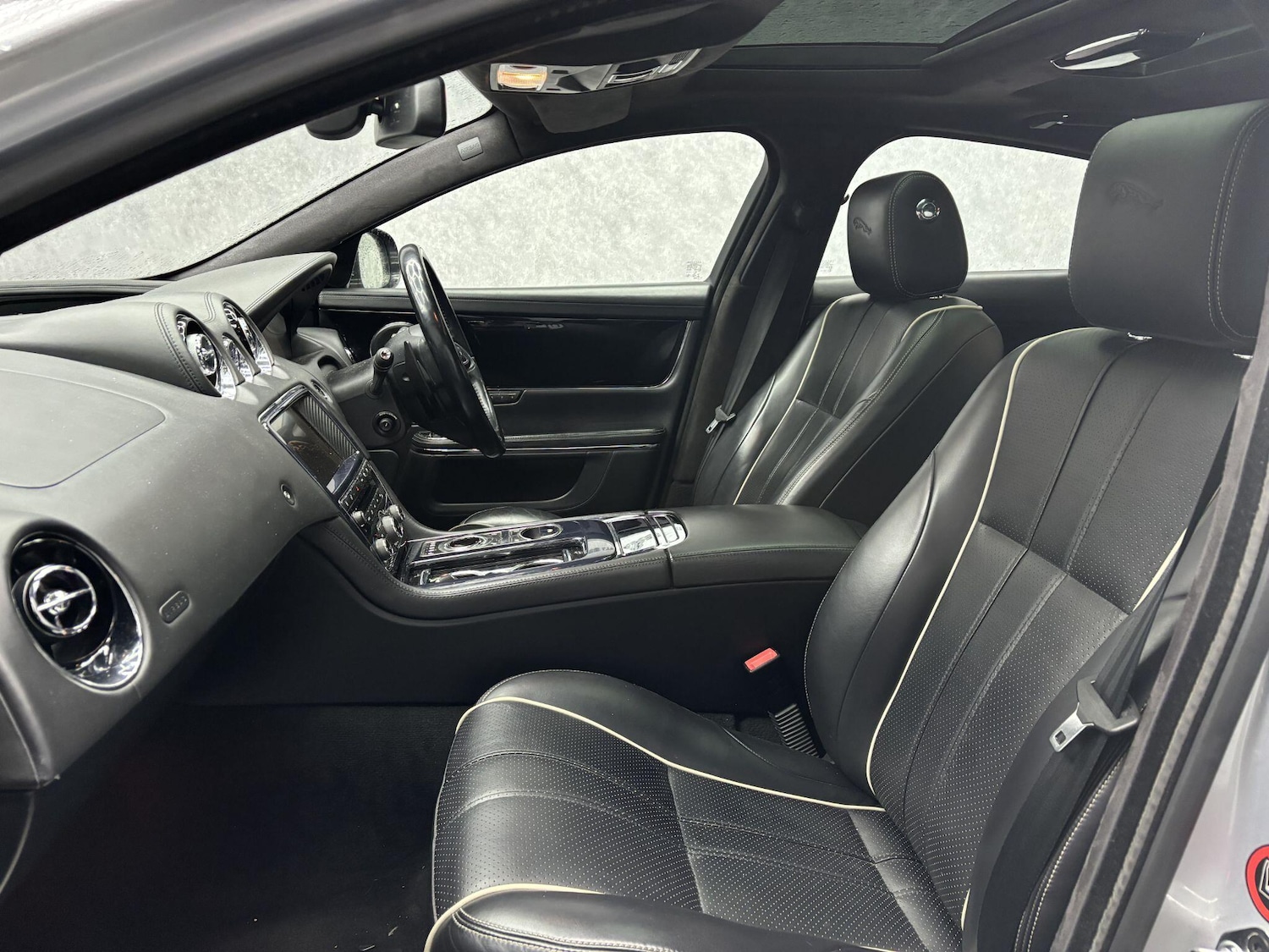 Used Jaguar XJ for sale - 78058885: Photo 3