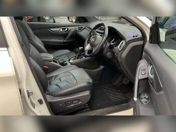 Used Nissan Qashqai 2017 for sale - 79664520: Photo
