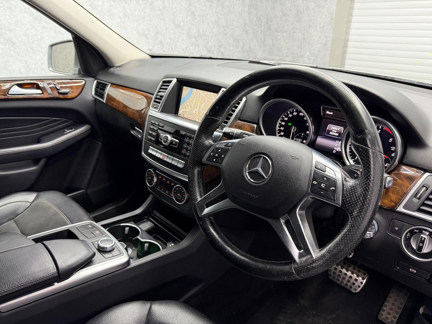 Used Mercedes-Benz M Class 2014 for sale - 78058467: Photo 2