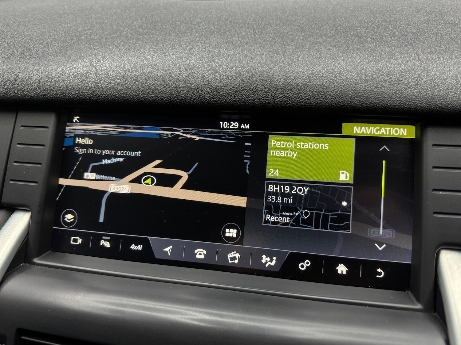 Used Land Rover Discovery Sport 2017 for sale - 76645472: Photo 15