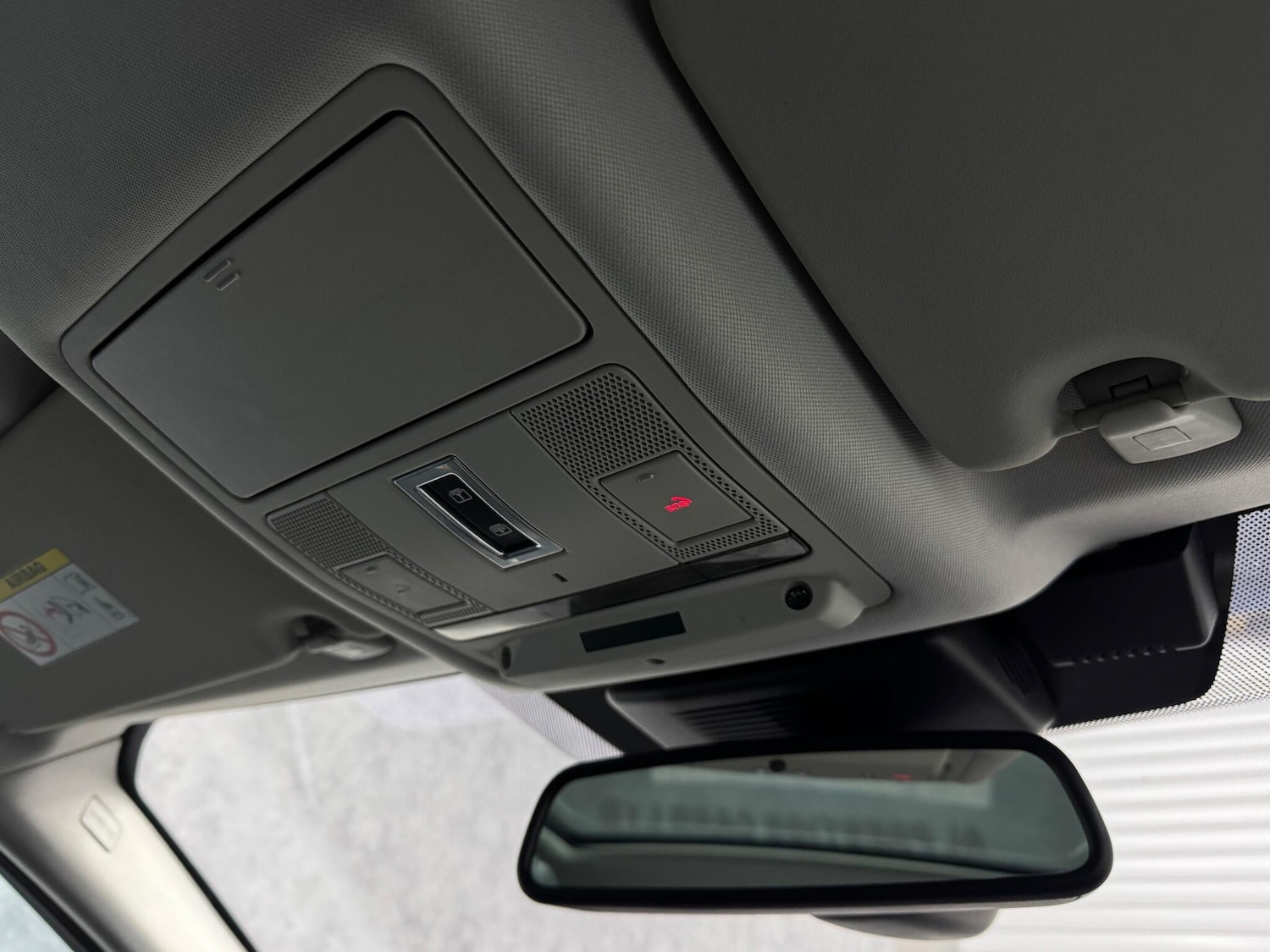 Used Land Rover Discovery Sport 2017 for sale - 76645472: Photo 22