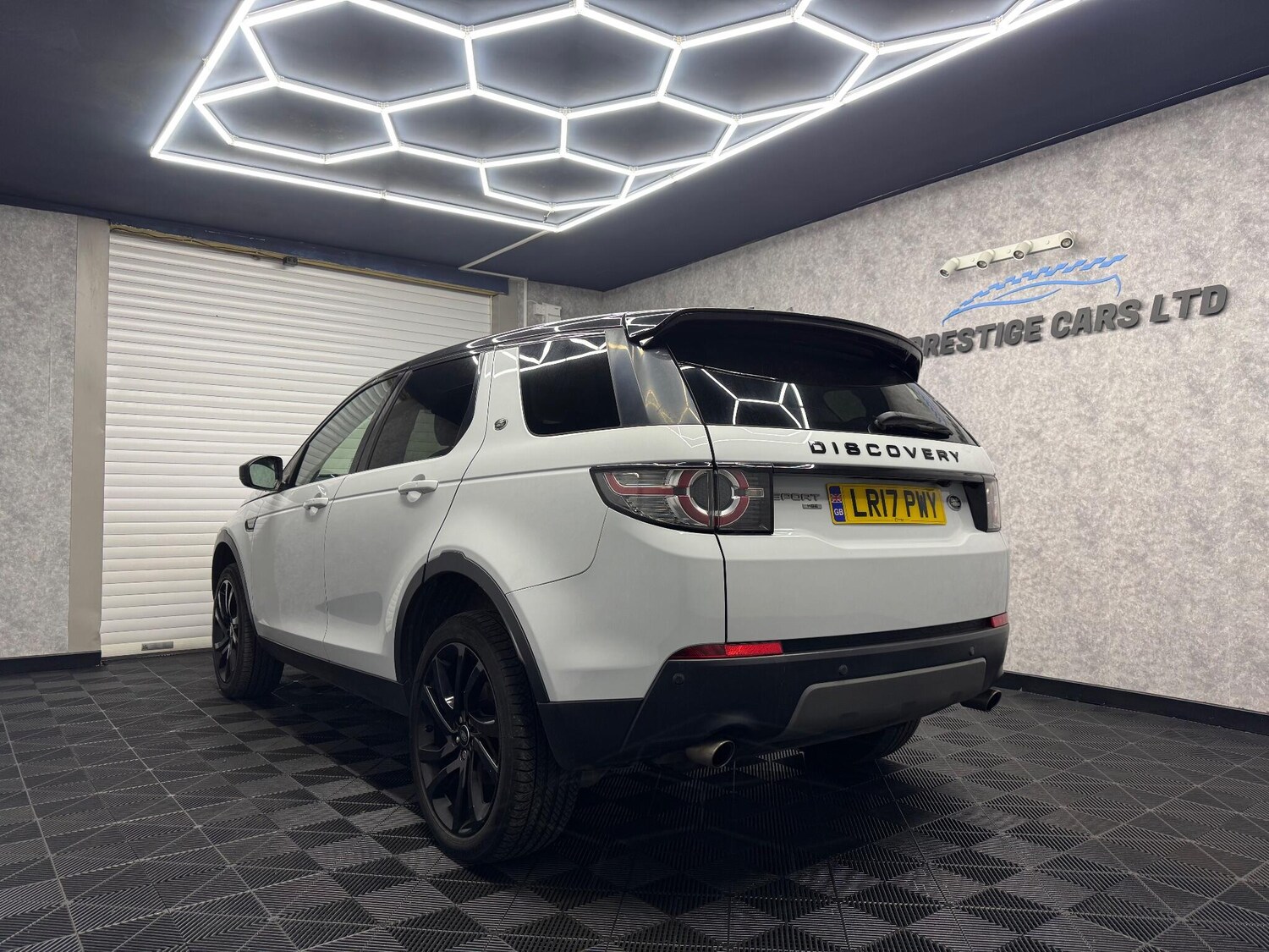 Used Land Rover Discovery Sport 2017 for sale - 76645472: Photo 29