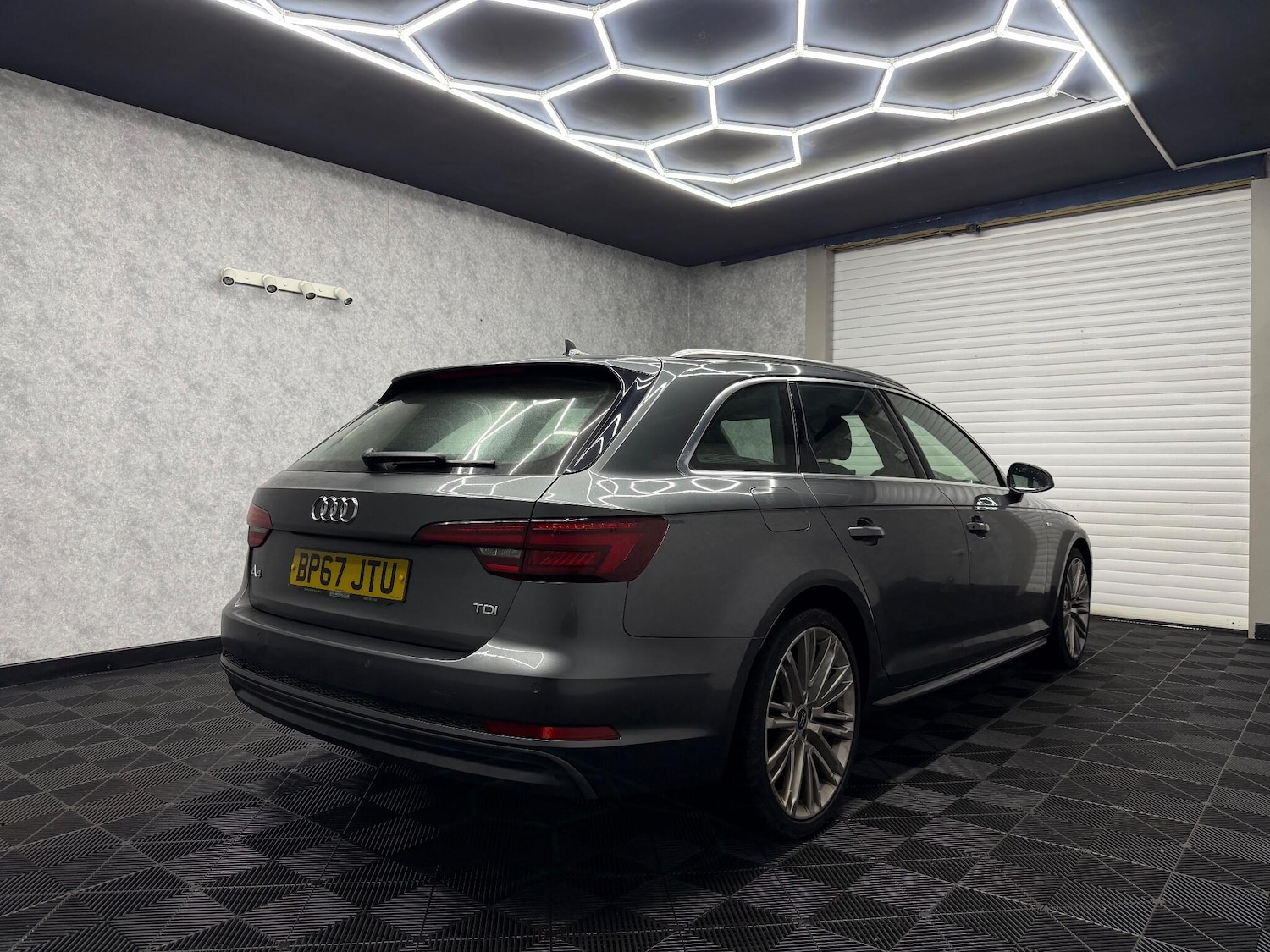 Used Audi A4 Avant for sale - 77784550: Photo 2