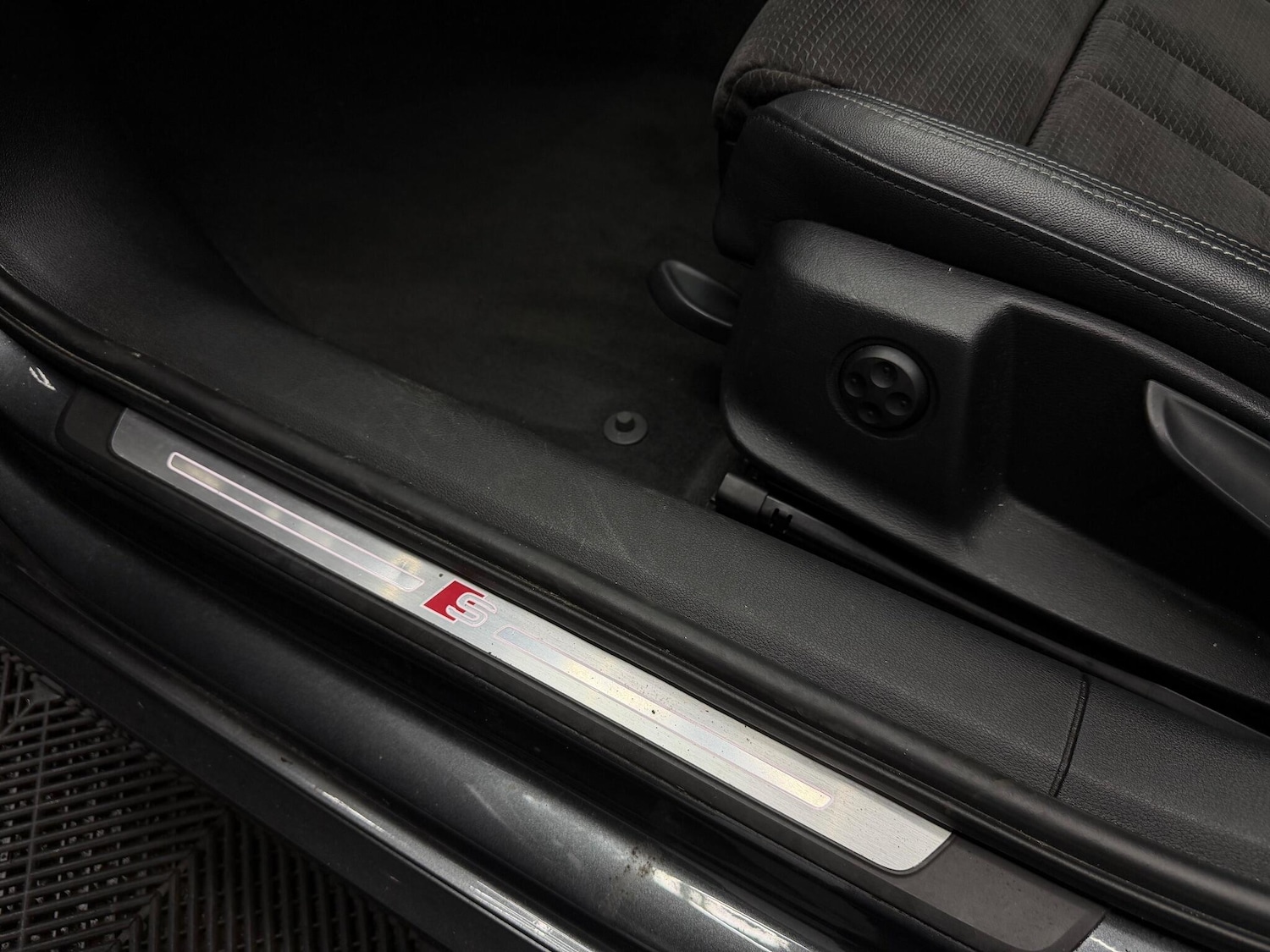 Used Audi A4 Avant for sale - 77784550: Photo 35