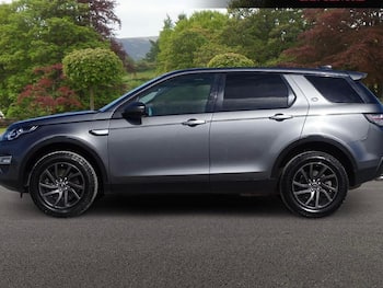 Used Land Rover Discovery Sport 2018 for sale - 79664277: Photo