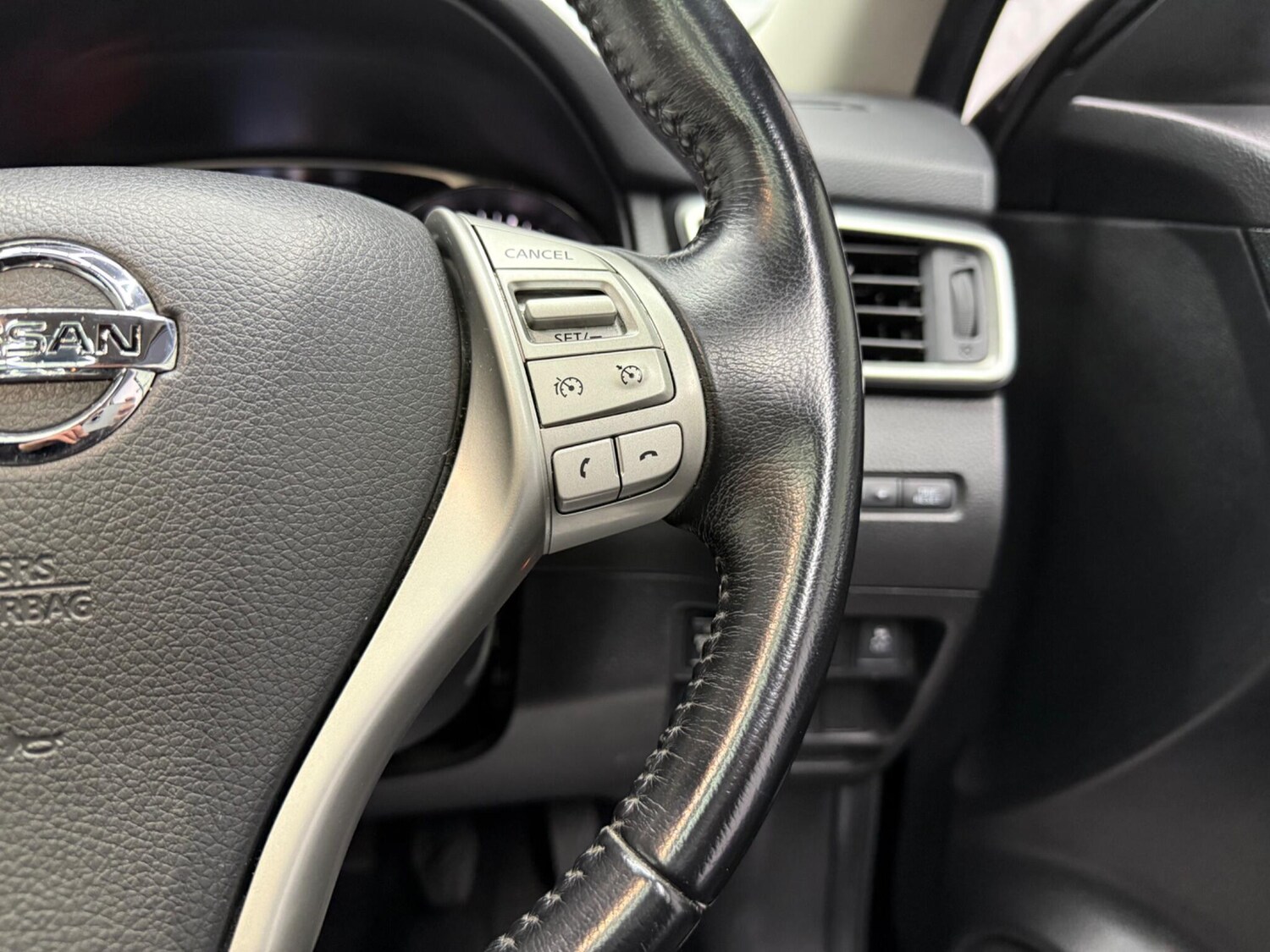 Used Nissan X-Trail for sale - 78057545: Photo 46