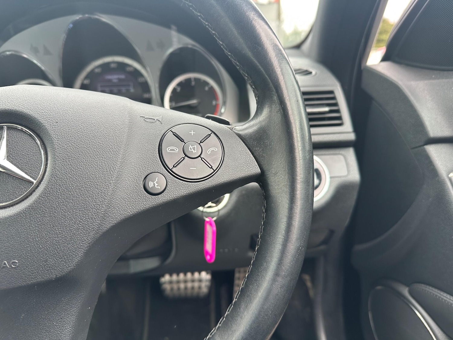 Used Mercedes-Benz C Class 2010 for sale - 77883216: Photo 10