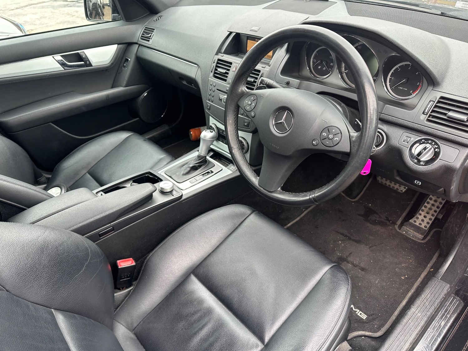 Used Mercedes-Benz C Class 2010 for sale - 77883216: Photo 2