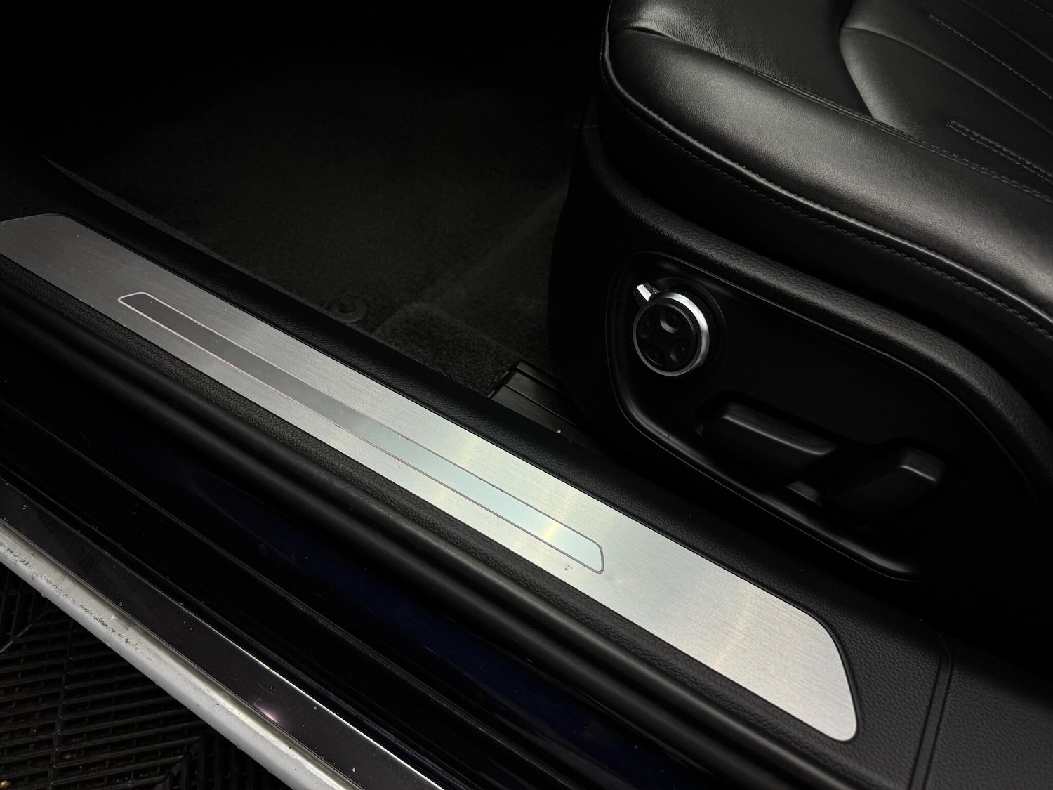 Used Audi A8 2013 for sale - 76398221: Photo 24